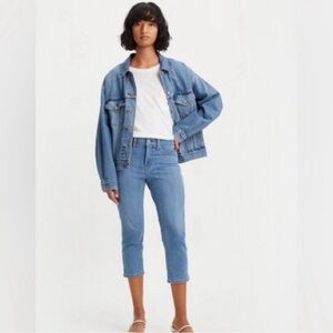 Levi’s 311 Shaping Skinny Capri
